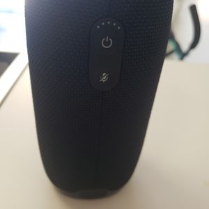 JBL Link 10 Voice activated portable speaker with